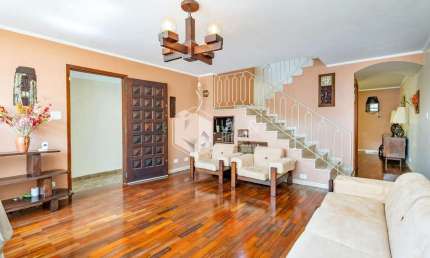 Sobrado para venda com 3 quartos, sendo 1 suíte, 173m²
