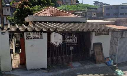 Terreno à venda, na Rua Zilda ideal para investimento bem próximo ao comercio central do bairro Cas