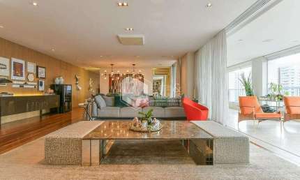 Apartamento tipo para venda com 4 quartos, sendo 3 suítes, 271m²