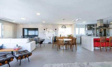 Apartamento tipo para venda com 4 quartos, sendo 4 suítes, 210m²