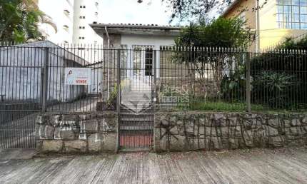 Casa tipo para venda em Pinheiros com 5 quartos, 180m²