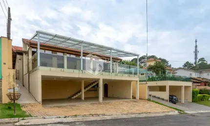 Casa tipo para venda em Parque Dom Henrique com 4 quartos, sendo 3 suítes, 490m²