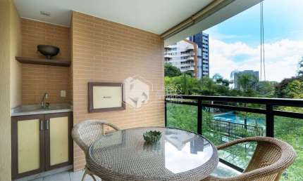 Apartamento tipo para venda com 3 quartos, sendo 3 suítes, 192m²
