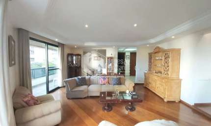 Apartamento tipo para venda com 4 quartos, sendo 3 suítes, 200m²