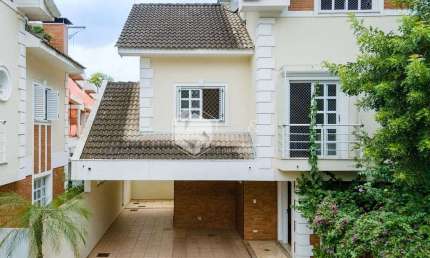 Casa em Condomínio à venda 5 Quartos 2 Suites 3 Vagas 424M² Jardim Petrópolis São Paulo - SP