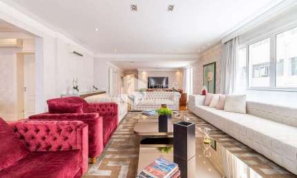 Apartamento tipo para venda com 4 quartos, sendo 4 suítes, 304m²