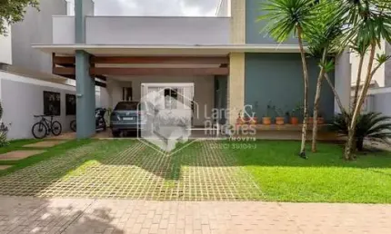 Casa em condomínio para venda com 3 quartos, sendo 3 suítes, 346.9m²