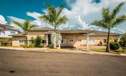 Casa em condomínio para venda e locação com 6 quartos, sendo 6 suítes, 850m²
