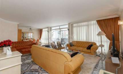 Apartamento tipo para venda com 4 quartos, sendo 1 suíte, 252m²