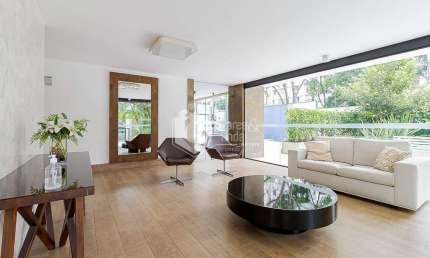 Apartamento tipo para venda com 4 quartos, sendo 1 suíte, 233m²