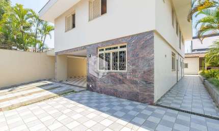 Casa tipo para venda em Indianópolis com 4 quartos, sendo 2 suítes, 332m²