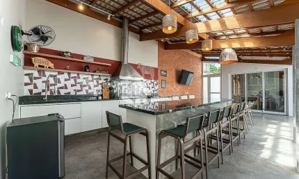Casa tipo para venda em Bela Aliança com 4 quartos, sendo 3 suítes, 505m²