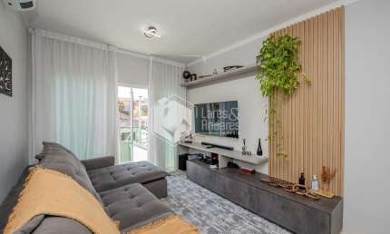 Sobrado para venda com 3 quartos, sendo 3 suítes, 178m²