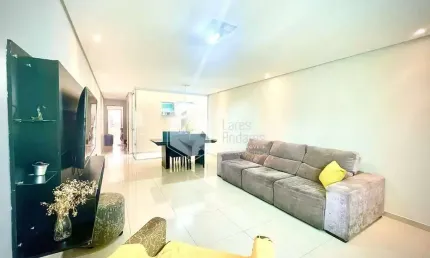 Casa tipo para venda em Vila Santa Clara com 3 quartos, sendo 2 suítes, 218m²
