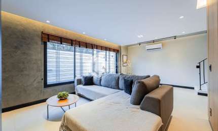 Casa tipo para venda em Indianópolis com 4 quartos, sendo 2 suítes, 200m²