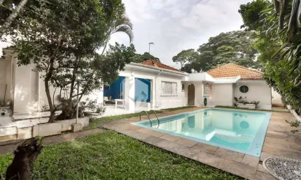 Casa tipo para venda em Campo Belo com 4 quartos, sendo 2 suítes, 350m²