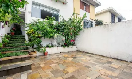 Casa tipo para venda em Cidade Vargas com 3 quartos, sendo 3 suítes, 153m²