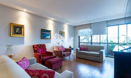 Cobertura para venda com 3 quartos, sendo 2 suítes, 287m²