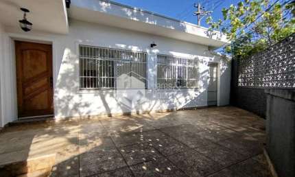 Casa tipo para venda com 3 quartos, sendo 1 suíte, 281m²