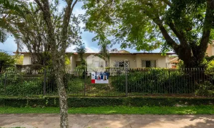 Casa tipo para venda em lapa com 4 quartos, sendo 1 suíte, 330m²