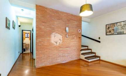 Casa à venda 3 Quartos 1 Suite 2 Vagas 191M² Alto da Lapa São Paulo - SP