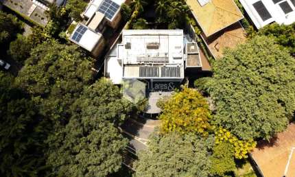 Casa tipo para venda com 4 quartos, sendo 4 suítes, 716m²