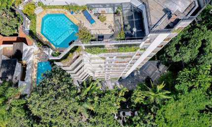 Cobertura para venda com 4 quartos, sendo 4 suítes, 430m²