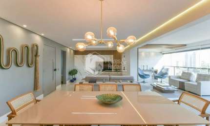 Apartamento tipo para venda com 3 quartos, sendo 3 suítes, 209m²