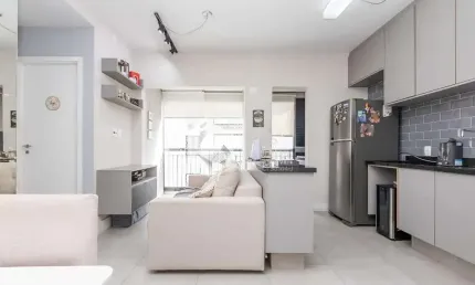 Apartamento tipo para venda em Saúde com 2 quartos, sendo 1 suíte, 50m²