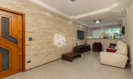 Sobrado para venda em parque são domingos com 3 quartos, sendo 2 suítes, 217m²