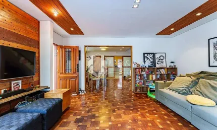 Sobrado para venda em pinheiros com 4 quartos, sendo 1 suíte, 230m²