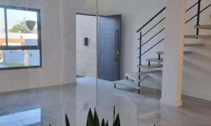 Casa com 2 quartos à venda no Sertão do Maruim, São José , 110 m2 por R$ 550.000