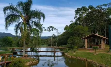 Chácara / sítio à venda no Centro, Santo Amaro da Imperatriz  por R$ 540.000