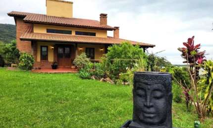 Casa com 3 quartos à venda em Macacu, Garopaba , 190 m2 por R$ 2.190.000