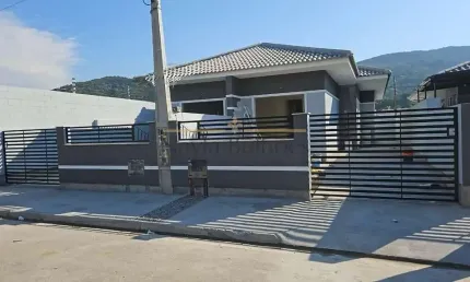 Casa com 2 quartos à venda no Forquilhas, São José , 58 m2 por R$ 380.000