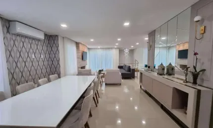 Casa com 4 quartos à venda em Pedra Branca, Palhoça  por R$ 2.885.000