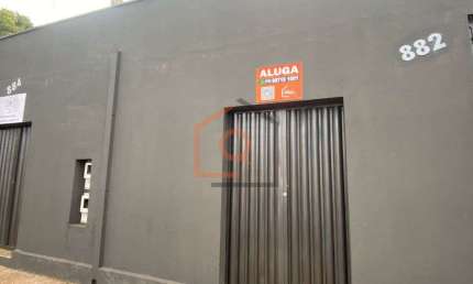 Sala comercial com 1 sala para alugar na Rua Antenor Borba, 882, Parque Laranjeiras, Araraquara por R$ 700