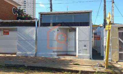 Linda Casa a Venda no Bairro Jardim do Carmo em Araraquara