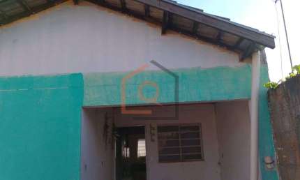 Casa a venda no Parque Residencial Selmi Dei, Araraquara.