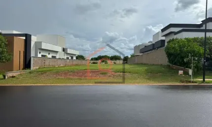 Terreno a venda no Condominio Quinta das Laranjeiras em Araraquara
