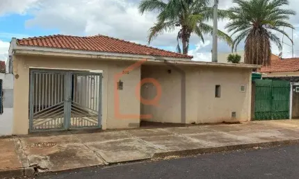 Casa a venda no Jardim Sao Francisco, Araraquara | 3 dormitorios, suite e garagem