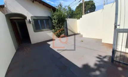 Casa a venda na Vila Bela Vista, Araraquara - 3 dormitorios e 2 garagens
