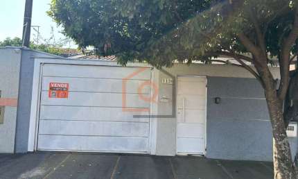 Casa com 3 quartos à venda na Rua Maestro José Tescari, 1136, Jardim Floridiana (Vila Xavier), Araraquara, 124 m2 por R$ 390.000