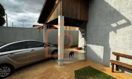 Casa com 3 quartos à venda na Avenida Antonio Pereira da Silva, 6, Jardim dos Oitis, Araraquara, 82 m2 por R$ 320.000