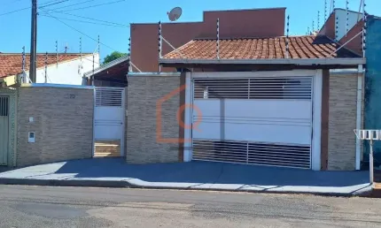 Casa com 3 quartos à venda na Rua Amabile Fattori, 73, Vila Melhado, Araraquara, 154 m2 por R$ 370.000