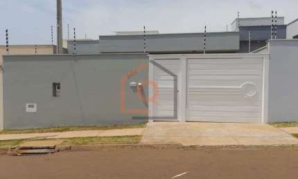 Casa com 3 quartos à venda na Avenida Apparecido de Camargo, 242, Jardim Residencial Paraíso, Araraquara, 120 m2 por R$ 375.000