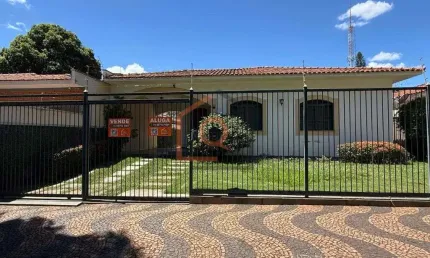 Casa de alto padrao com 3 dormitorios no Jardim Primavera, Araraquara