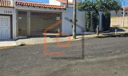 Casa com 3 quartos à venda na Rua José Marques Pinheiro Filho, 1284, Vila Harmonia, Araraquara, 236 m2 por R$ 700.000