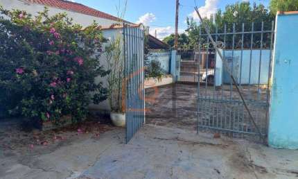 Casa com 1 quarto à venda na Rua Alexandrina Vieira Monteiro, 1054, Jardim Eliana, Araraquara, 165 m2 por R$ 220.000