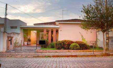 Casa com 3 quartos à venda na Avenida Dom Pedro II, 1692, Jardim do Carmo, Araraquara, 517 m2 por R$ 1.000.000